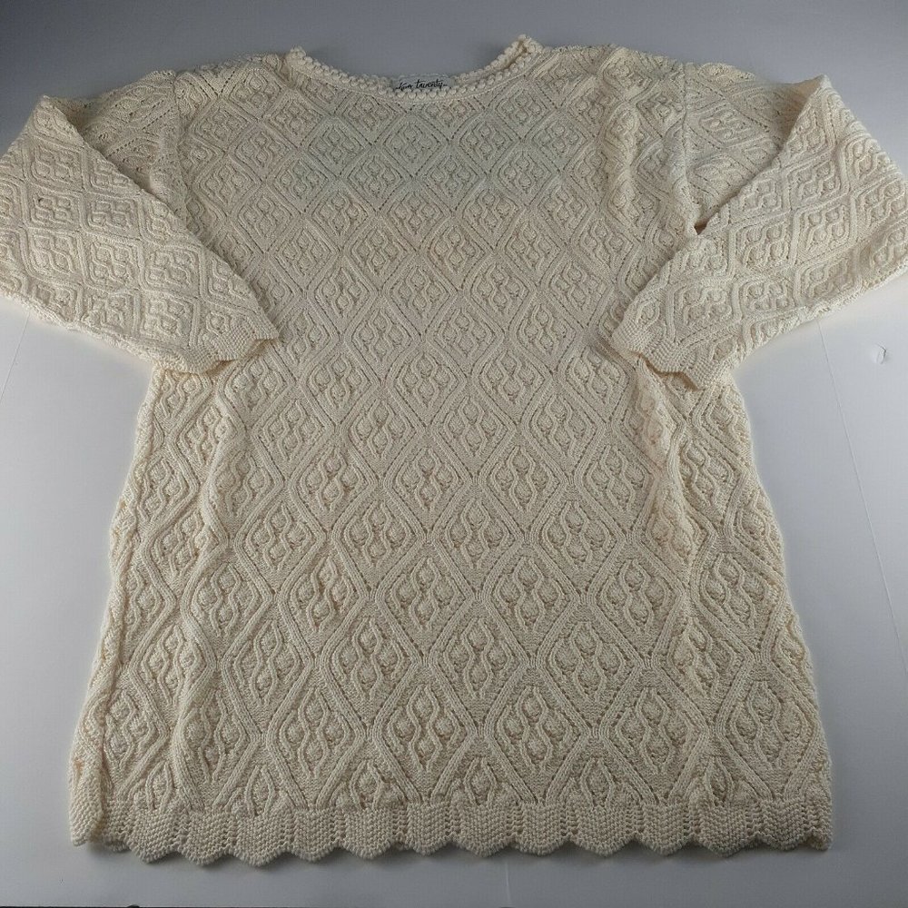 VTG Two Twenty Ivory Pullover Sweater Size Small